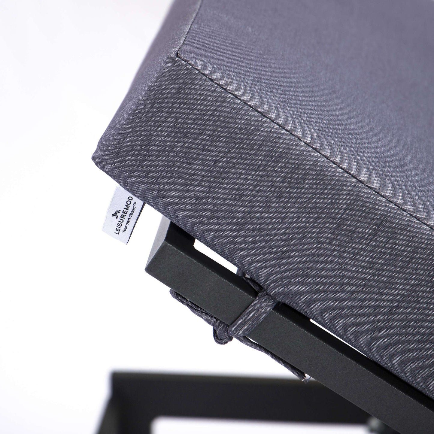 LeisureMod Chelsea Modern Outdoor Chaise Lounge Chair With Cushions | Outdoor Chaise Lounges | Modishstore - 13