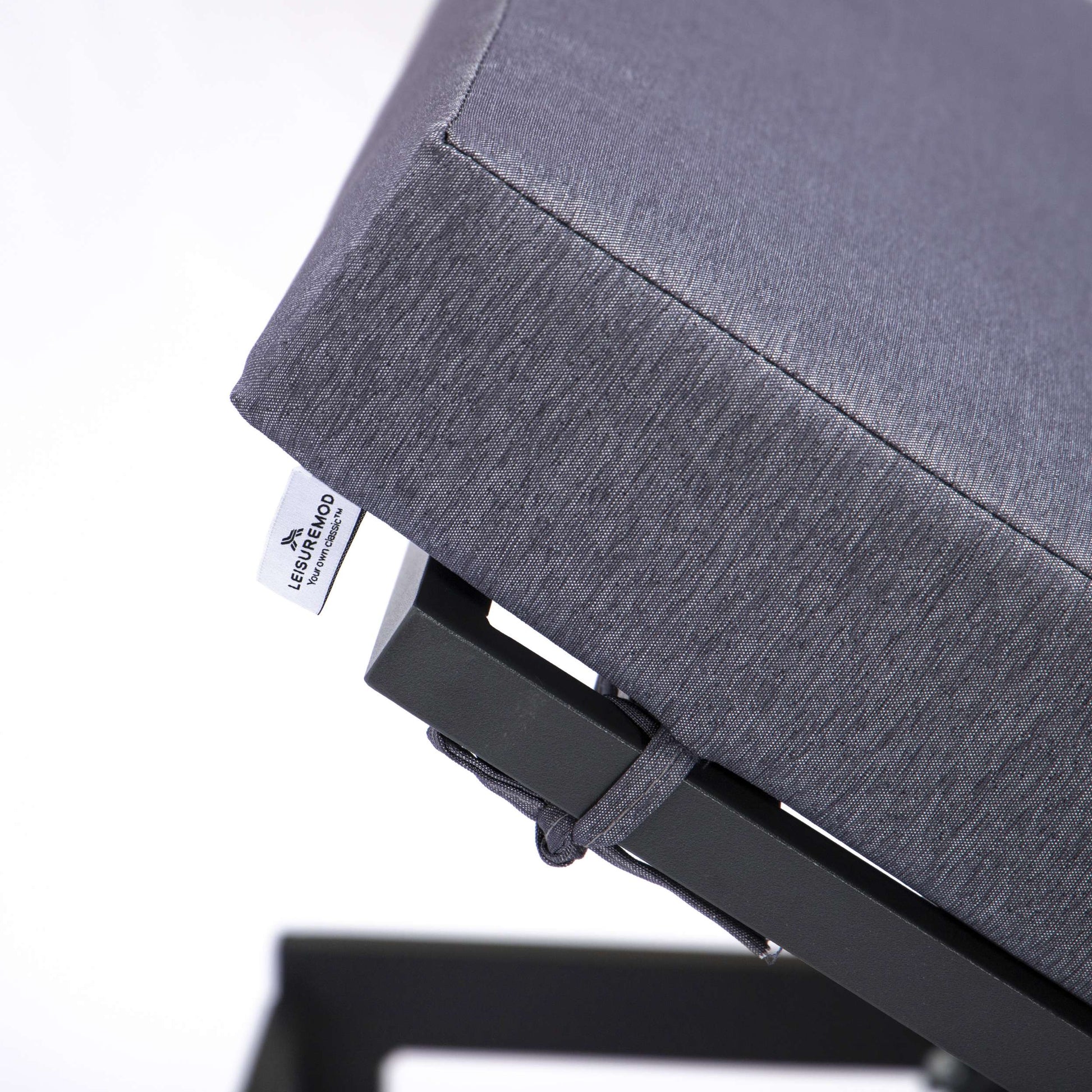 LeisureMod Chelsea Modern Outdoor Chaise Lounge Chair With Cushions | Outdoor Chaise Lounges | Modishstore - 13