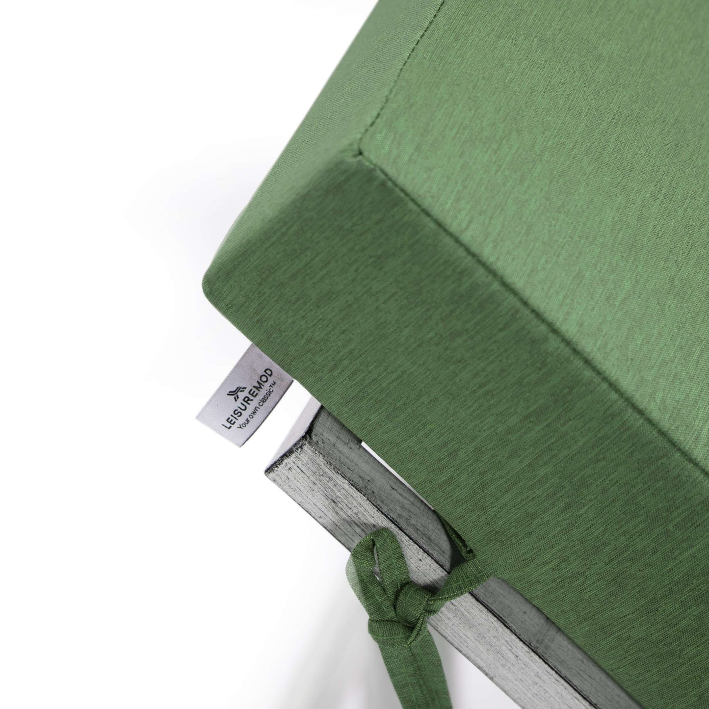 LeisureMod Chelsea Modern Outdoor Weathered Grey Chaise Lounge Chair With Side Table & Cushions | Outdoor Chaise Lounges | Modishstore - 6