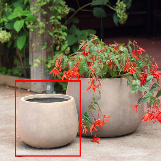 Distressed Smooth: Puddle Urbano, SM By Gold Leaf | Planters, Troughs & Cachepots | Modishstore - 1