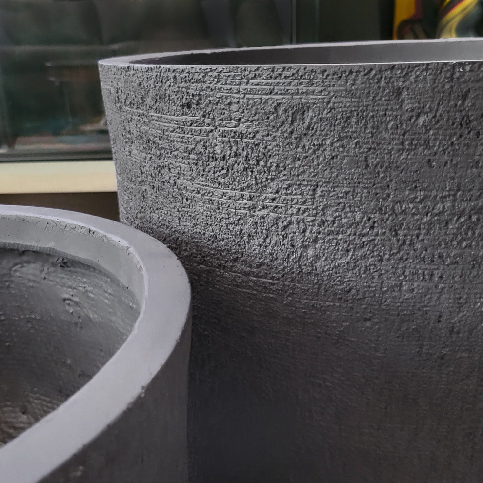 Distressed Texture: Omi Grey DK, SM By Gold Leaf | Planters, Troughs & Cachepots | Modishstore - 5