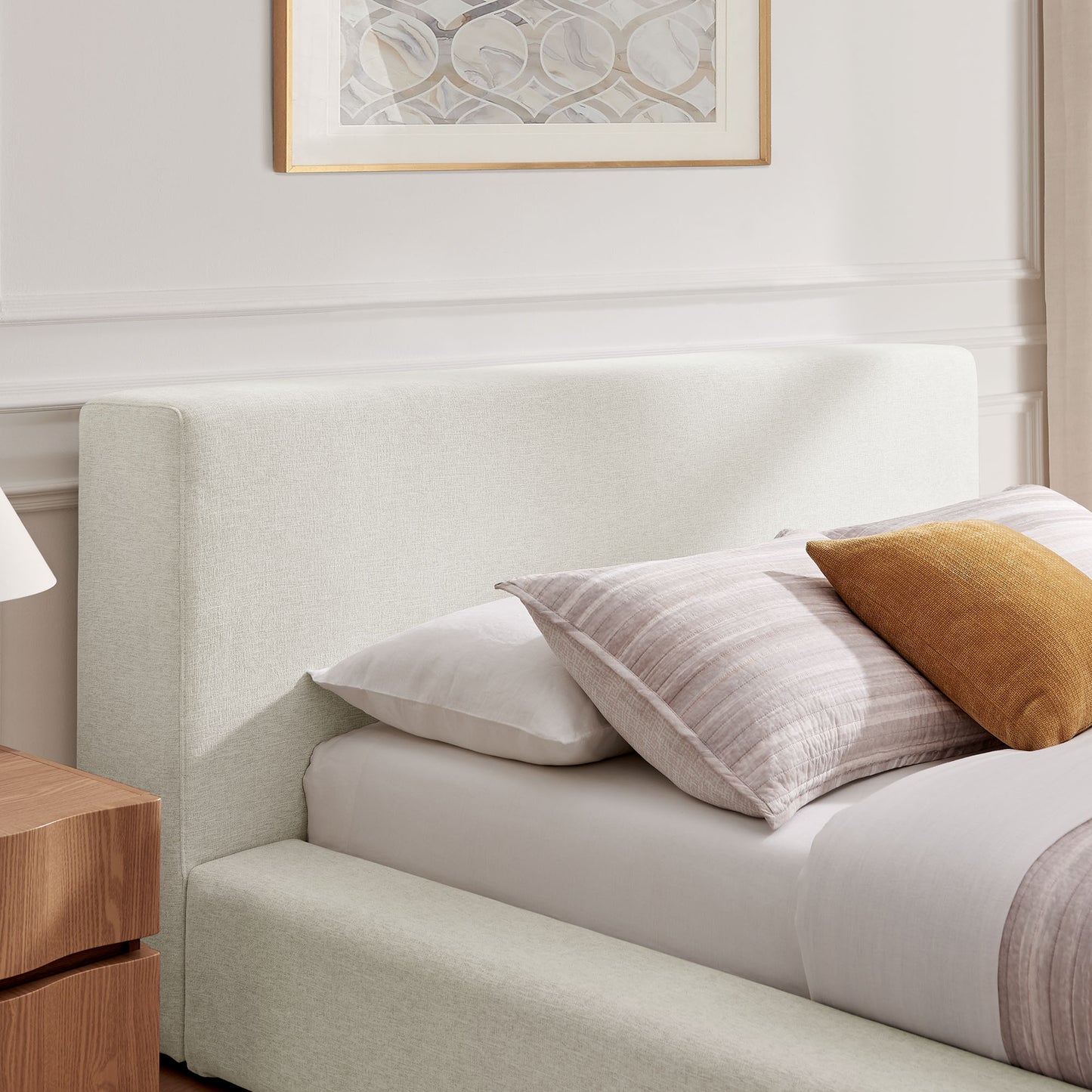 Luma Chenille Upholstered King Platform Bed Frame by Modway