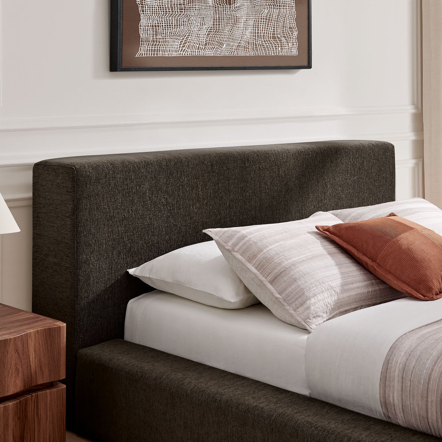 Luma Chenille Upholstered King Platform Bed Frame by Modway