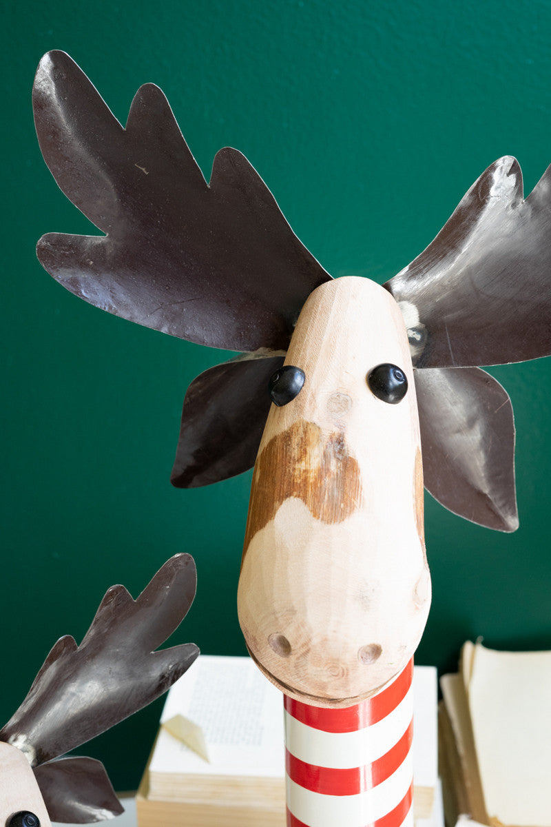 Set 2 Recycled Iron Moose W Red & Whte Painted Wood Bases By Kalalou | Figurines | Modishstore - 2