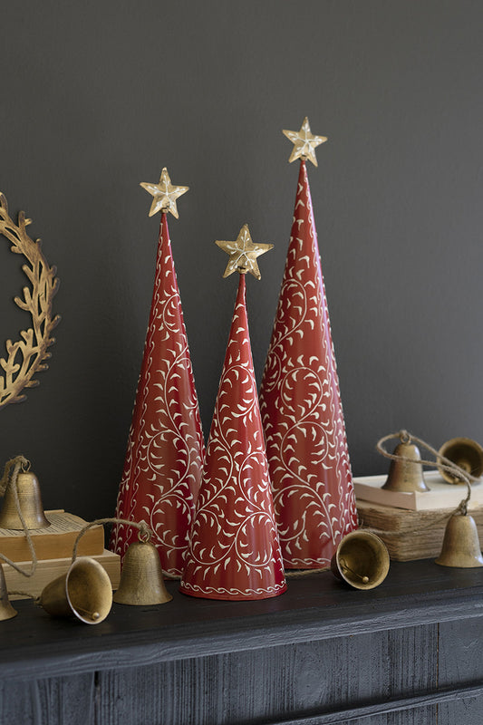 Red & White Christmas Topiaries W Gold Stars Set Of 3 By Kalalou | Holiday | Modishstore