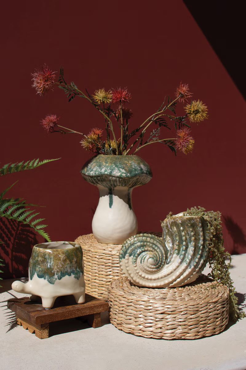 Ceramic Nautilis Shell Vase By Kalalou | Vases | Modishstore - 4