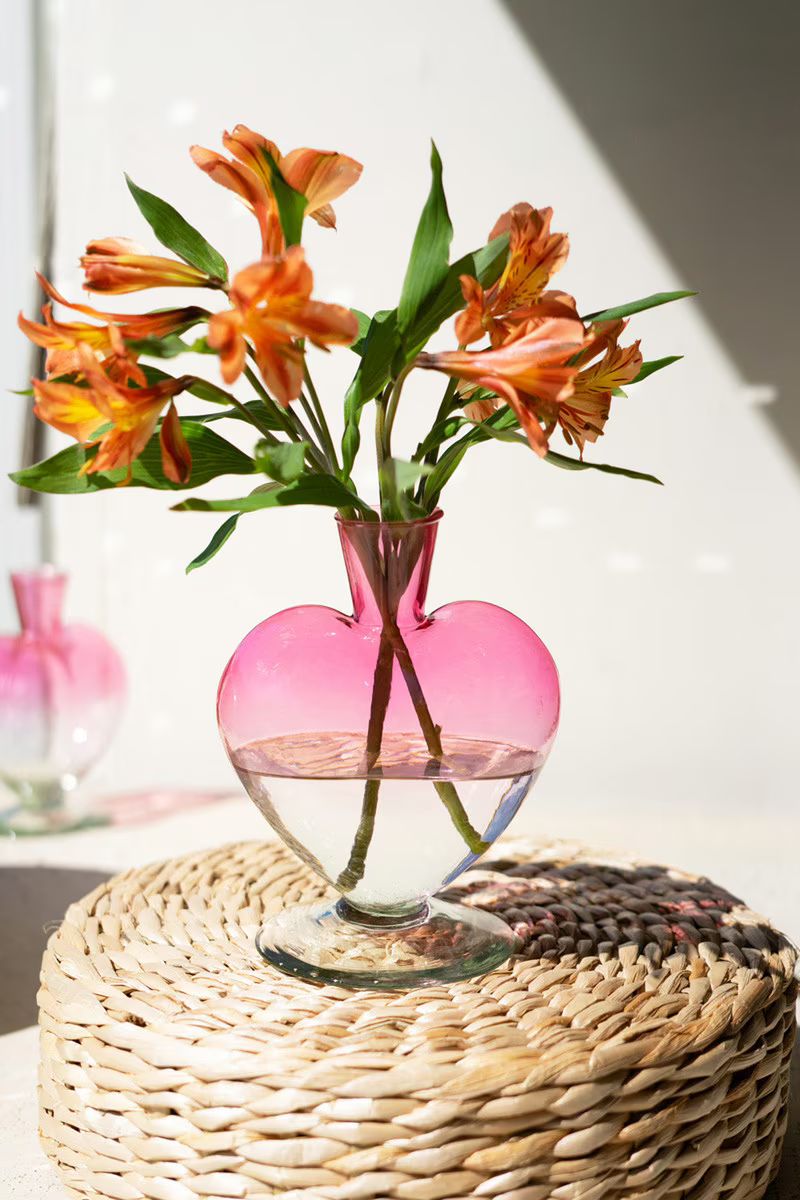 Glass Heart Vase - Ombre Pink - Large By Kalalou | Vases | Modishstore - 1