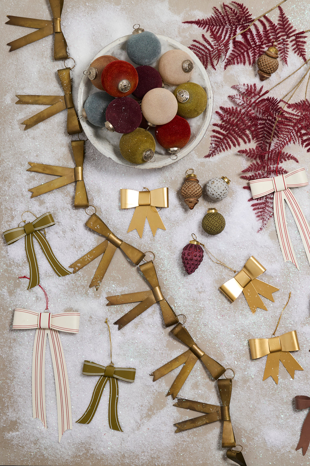 Collectors Garland Set of 2 By Accent Decor | Garland & Wreath | Modishstore - 4