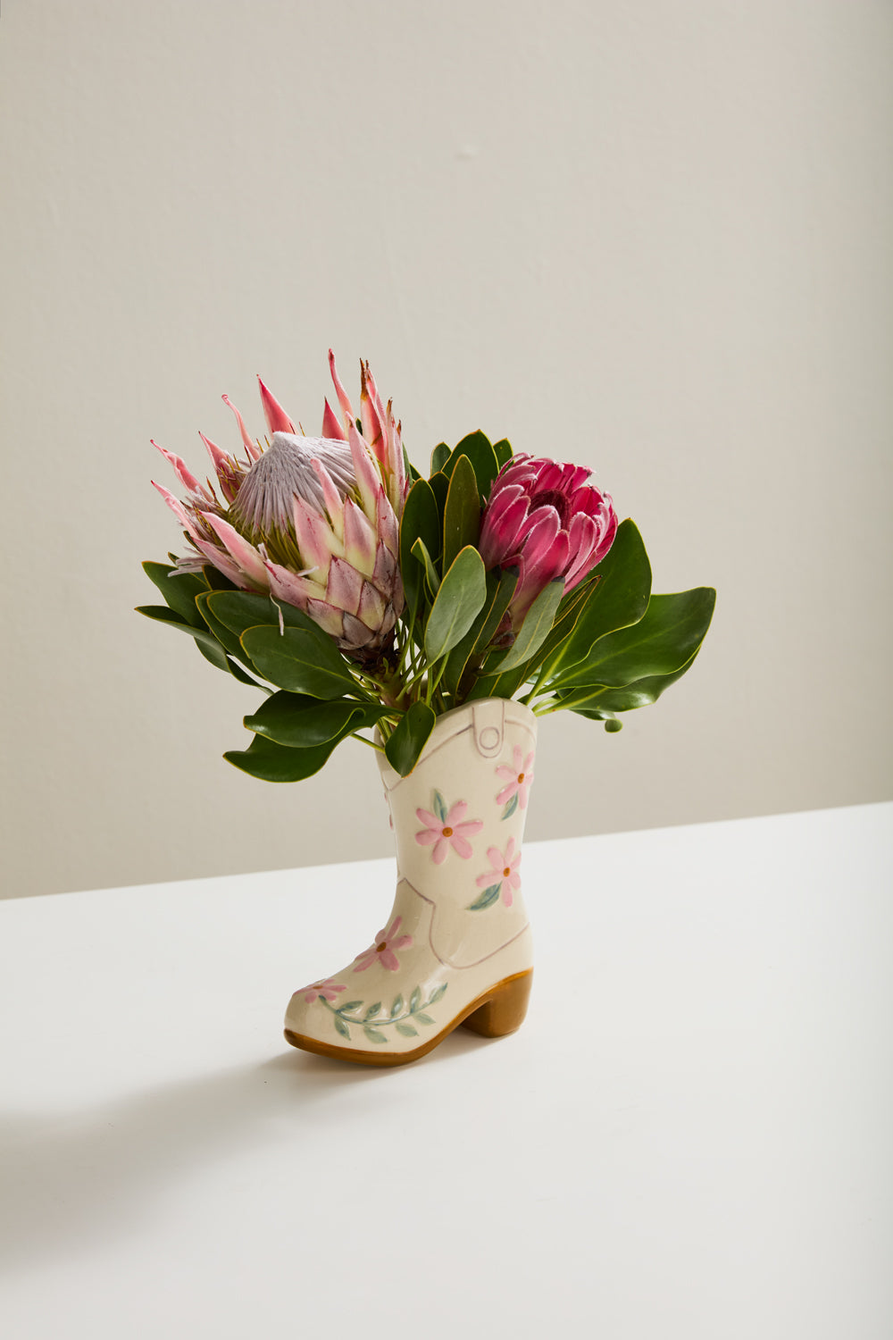 Cowgirl Vase Set of 4 By Accent Decor | Vases | Modishstore - 3