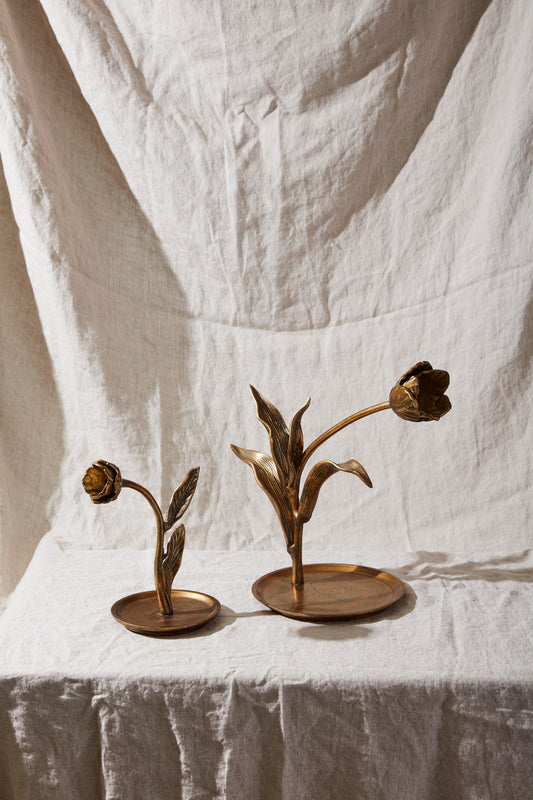 Craning Tulip Sculpture Set of 2 By Accent Decor | Sculptures | Modishstore - 1