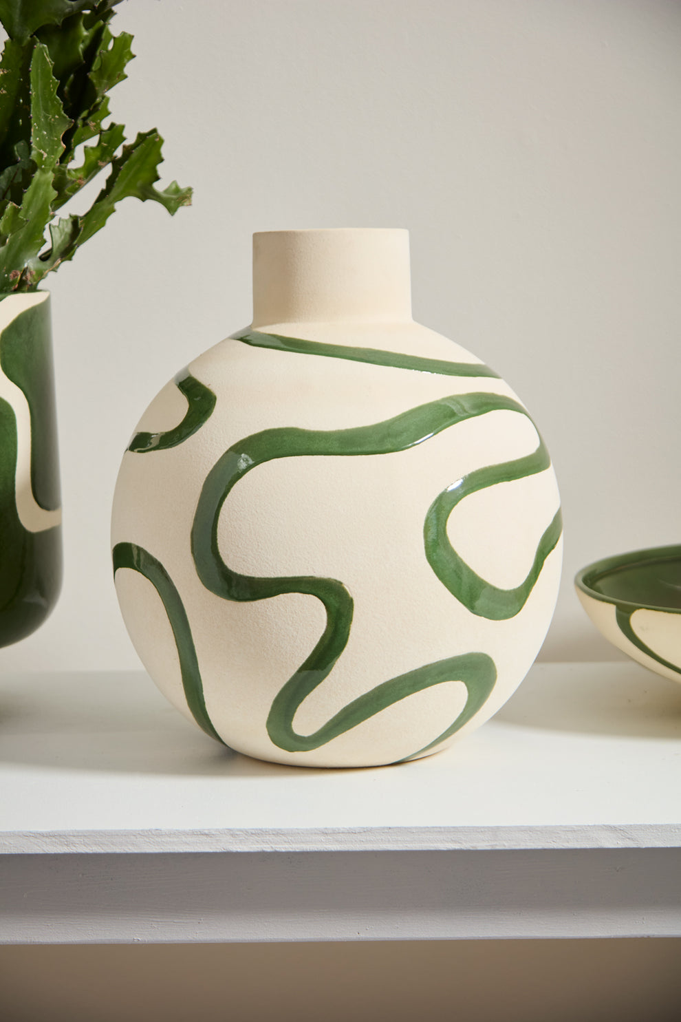 Curvature Vase By Accent Decor | Vases | Modishstore - 3