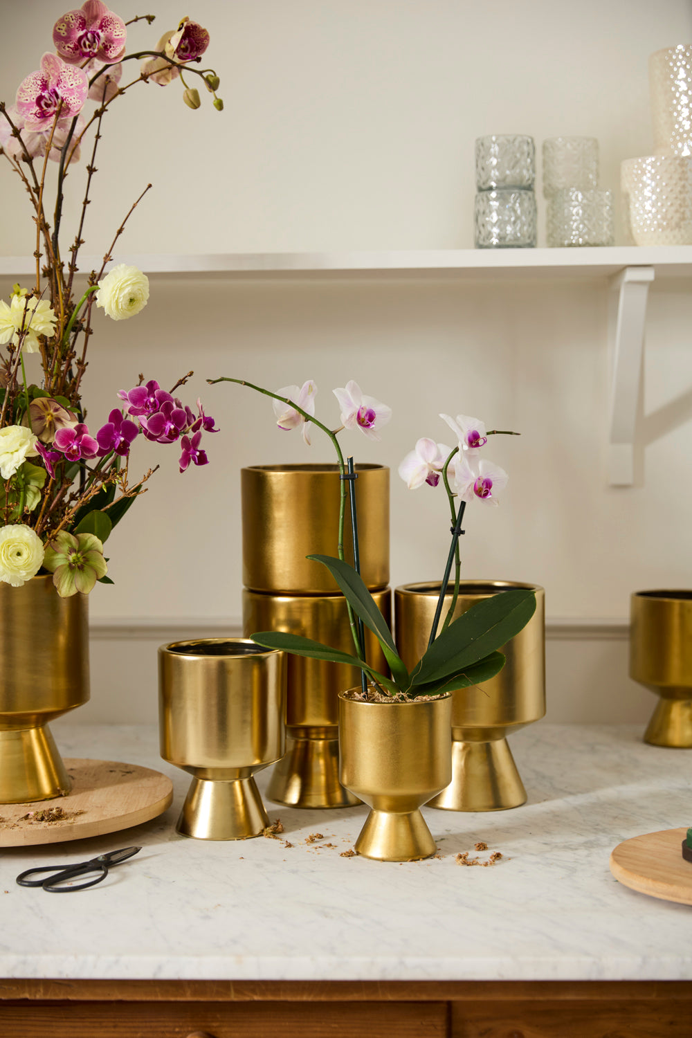 Gold De Vil Pot Set of 4 By Accent Decor | Stands | Modishstore - 3