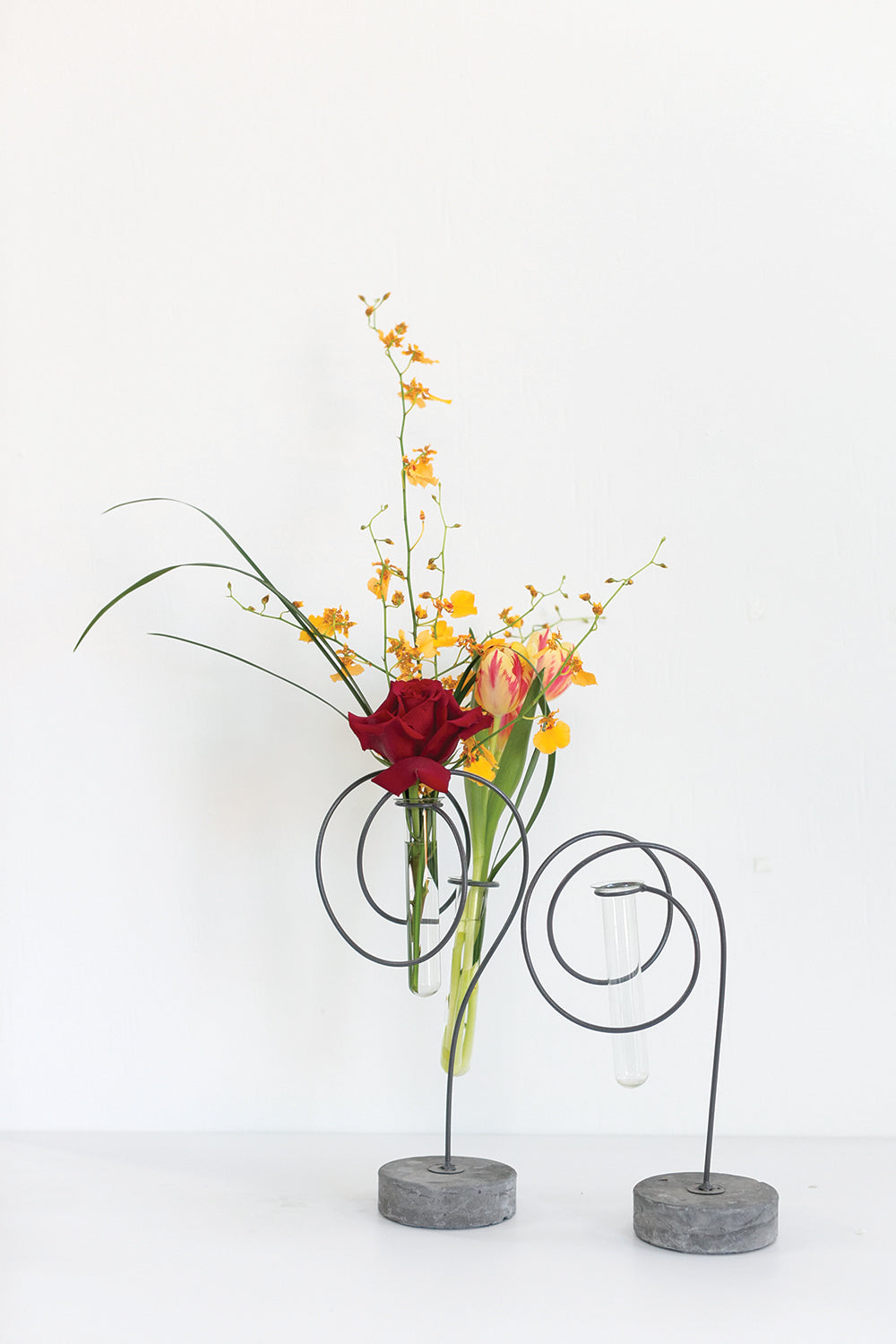 Loopty Loop Stand Set of 8 By Accent Decor | Vases | Modishstore - 4
