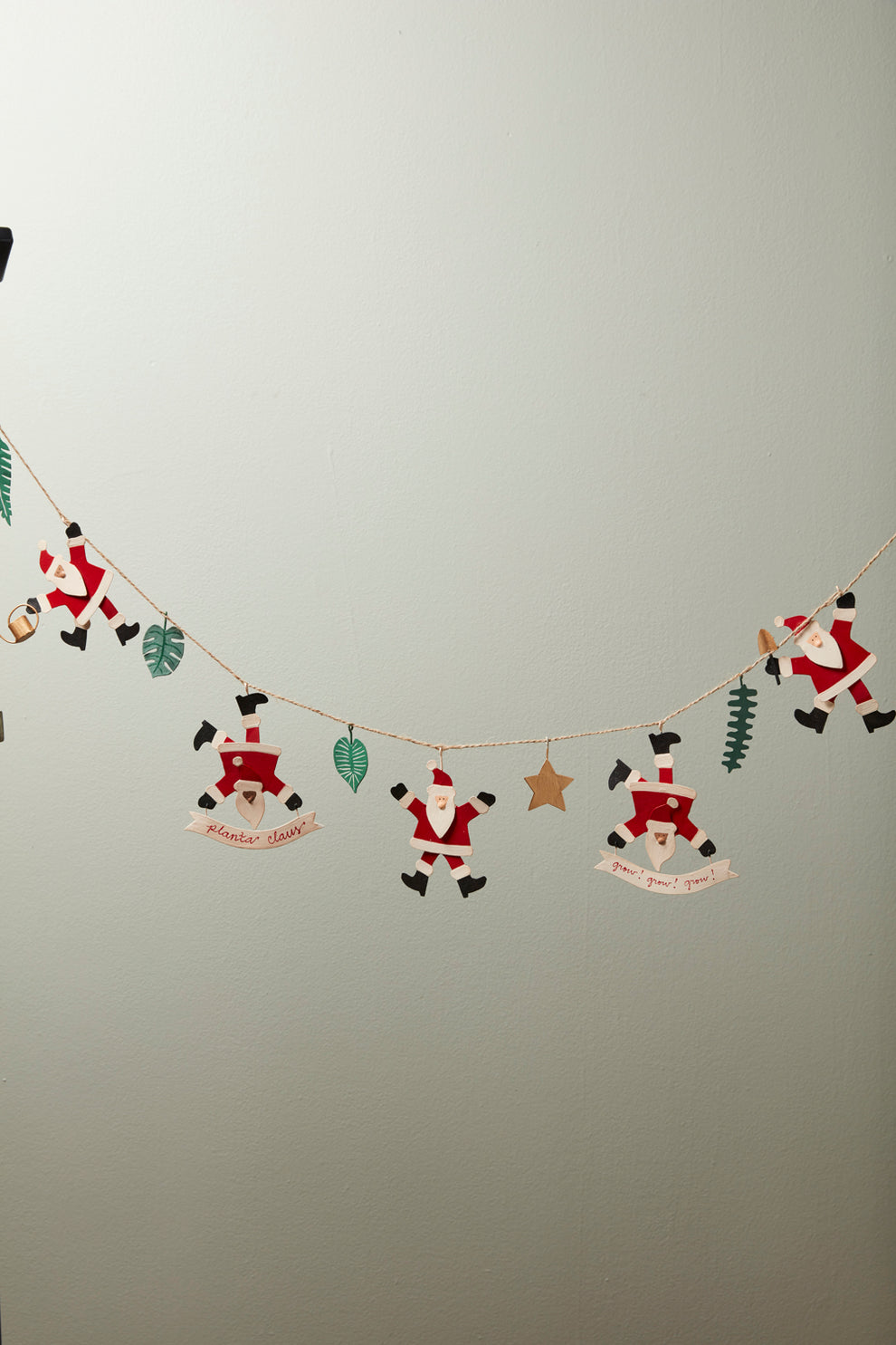 Plantshop Santa Garland Set of 2 By Accent Decor | Garland & Wreath | Modishstore - 3