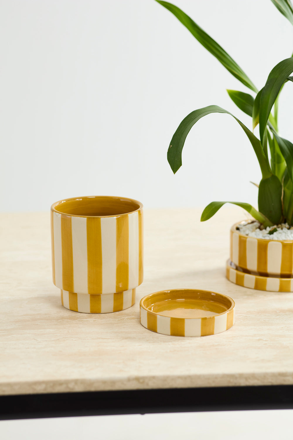 Saffron Pot Set of 4 By Accent Decor | Planters, Troughs & Cachepots | Modishstore - 3