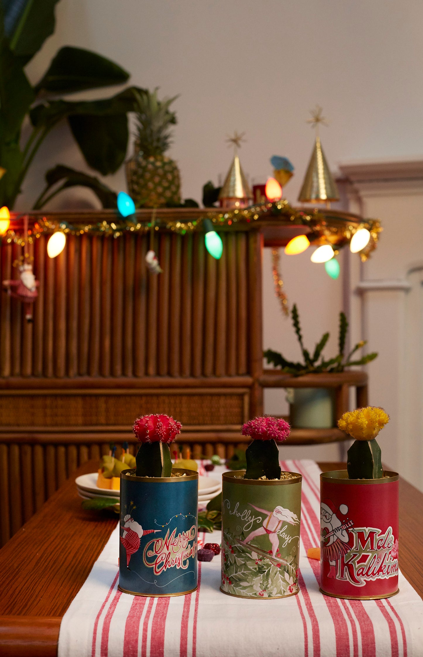 Santa's Hobby Can Set of 8 By Accent Decor | Vases | Modishstore - 3