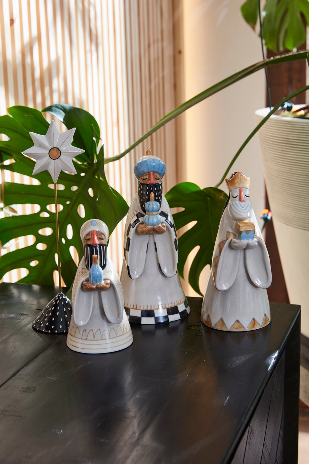 Three Kings Figurines -Set of 4 By Accent Decor | Figurines | Modishstore - 3