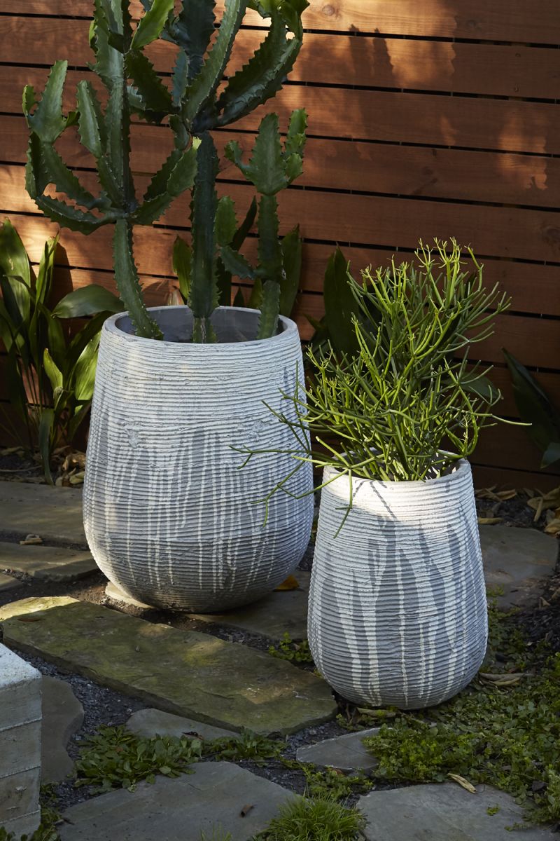 Zimmer Planter 22" x  26.5" By Accent Decor | Planters, Troughs & Cachepots | Modishstore - 5