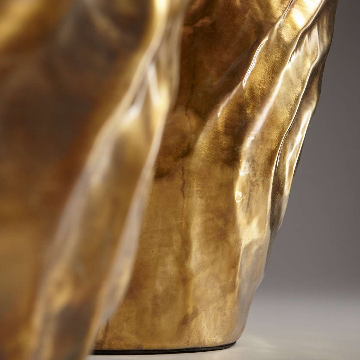 Small Dutchess Vase By Cyan Design | Cyan Design | Modishstore - 2