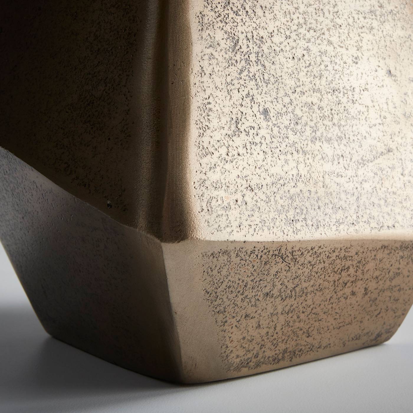 Small Octave Vase By Cyan Design | Cyan Design | Modishstore - 3