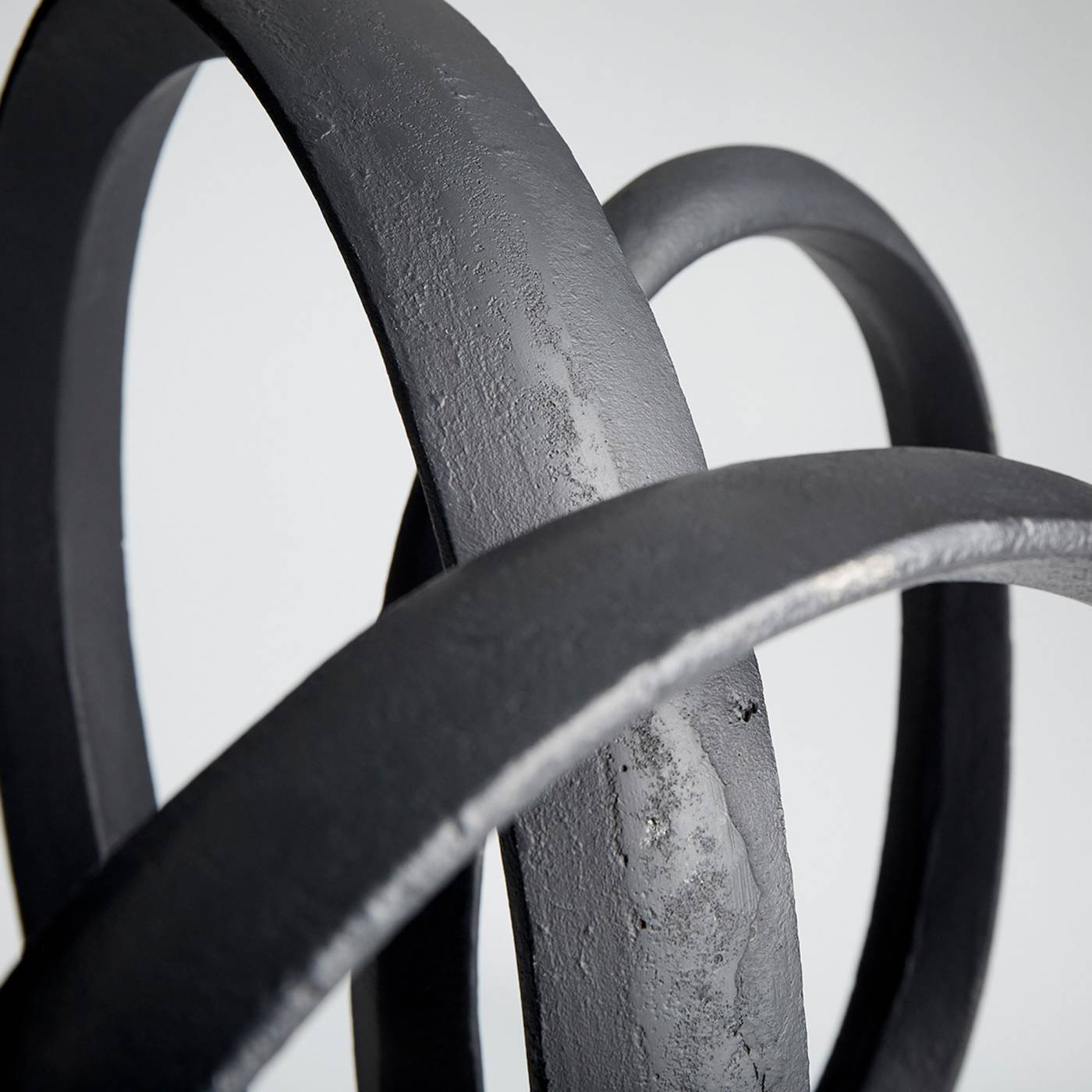 Small Classic Clique Sclptr By Cyan Design | Cyan Design | Modishstore - 4