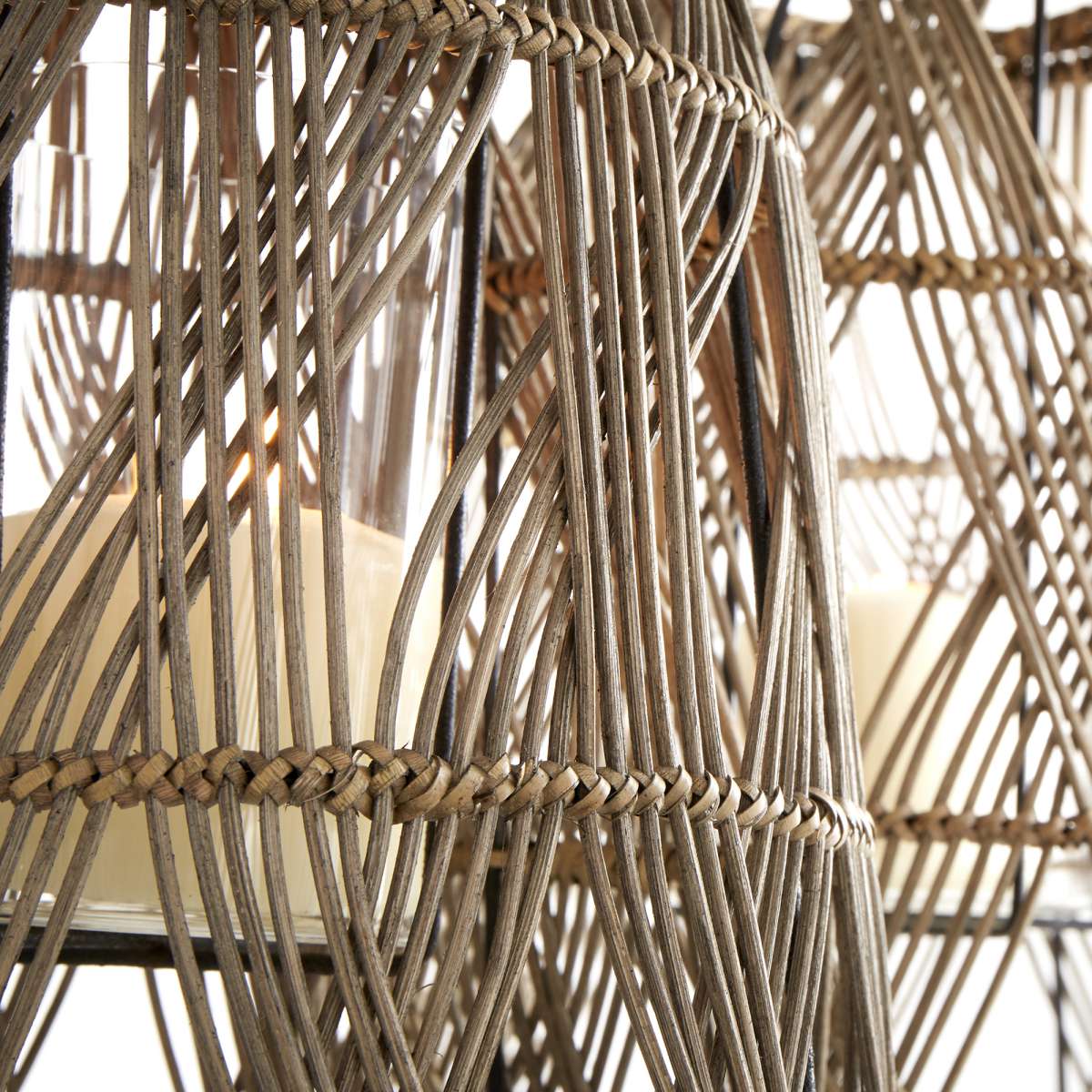 Large Clydesdale Candleholdr By Cyan Design | Cyan Design | Modishstore - 3