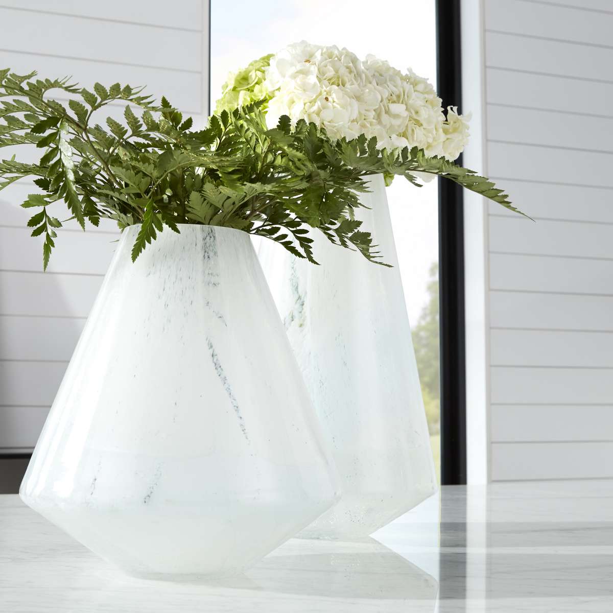 Small Backdrift Vase By Cyan Design | Cyan Design | Modishstore