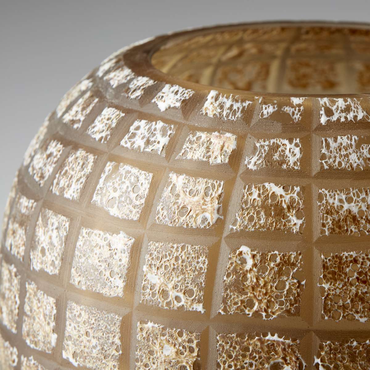 Large Spectre Vase By Cyan Design | Cyan Design | Modishstore - 8