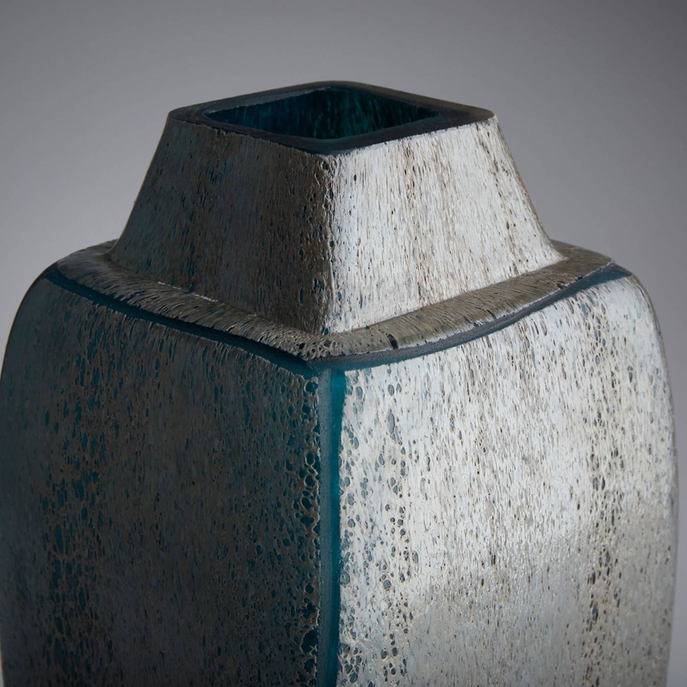 Tall Rhea Vase By Cyan Design | Cyan Design | Modishstore - 4