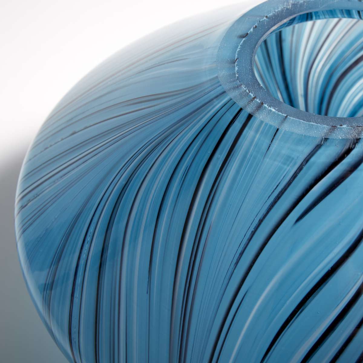 Medium Phoebe Vase By Cyan Design | Cyan Design | Modishstore - 3