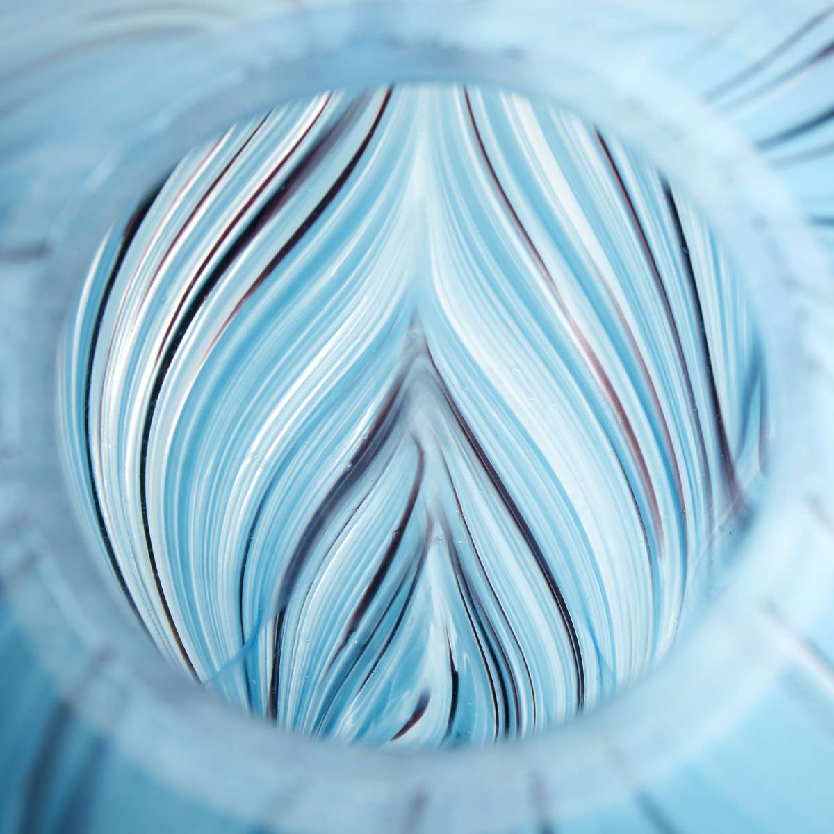 Medium Phoebe Vase By Cyan Design | Cyan Design | Modishstore - 7