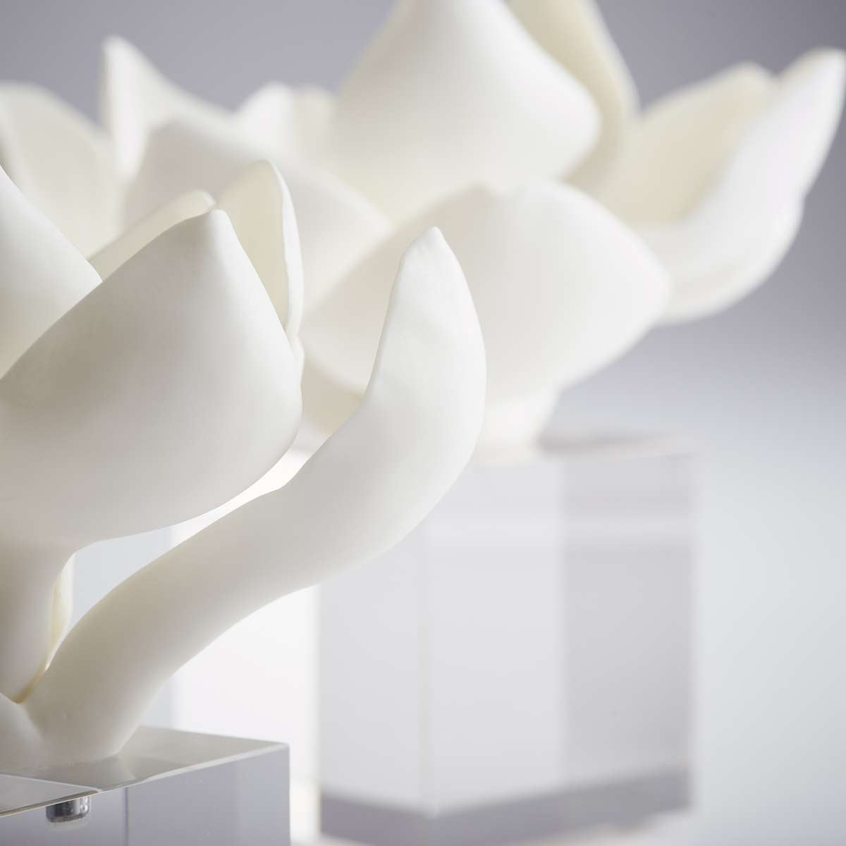 Oleander Sculpture
 By Cyan Design | Cyan Design | Modishstore - 4