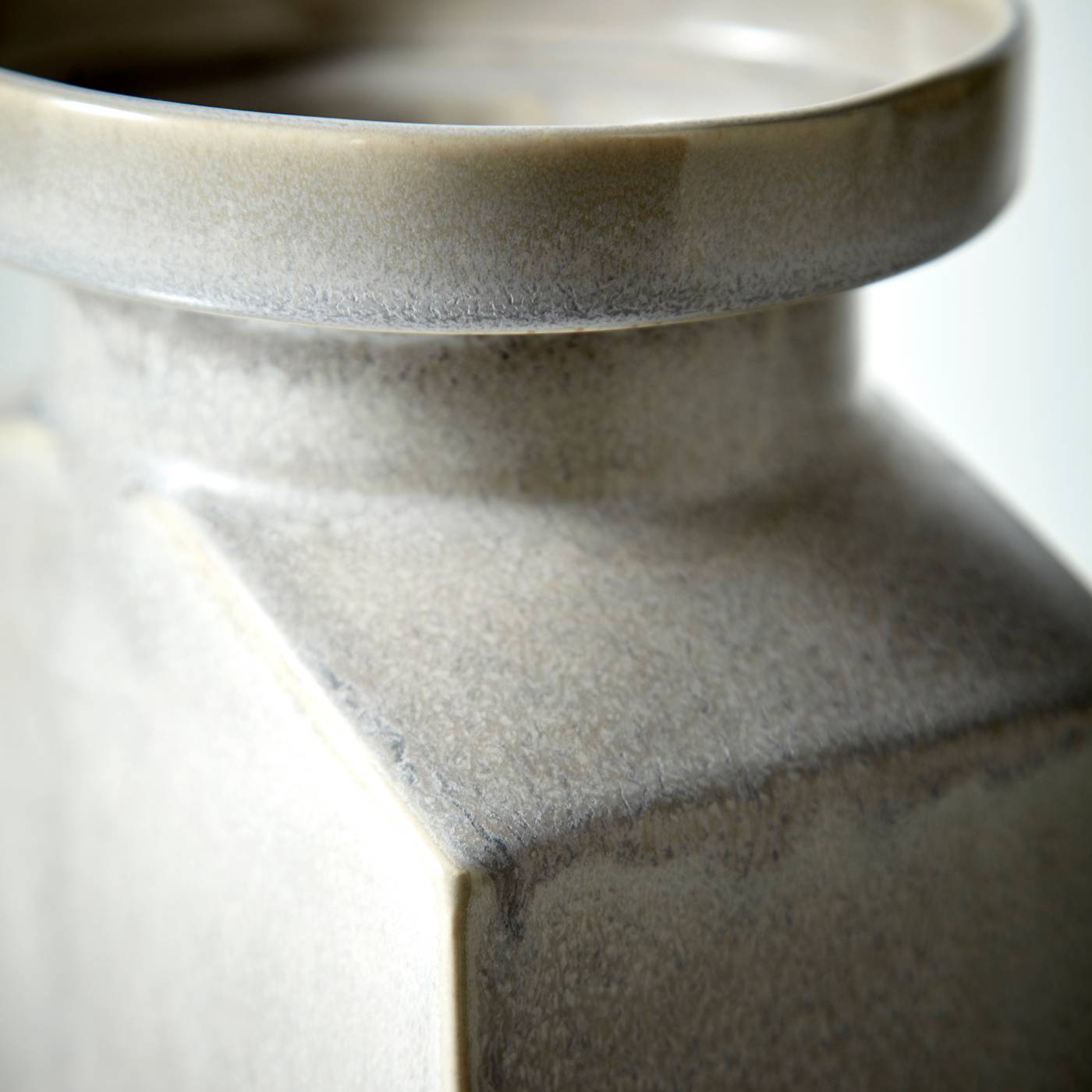 Santorini Vase By Cyan Design | Cyan Design | Modishstore - 5
