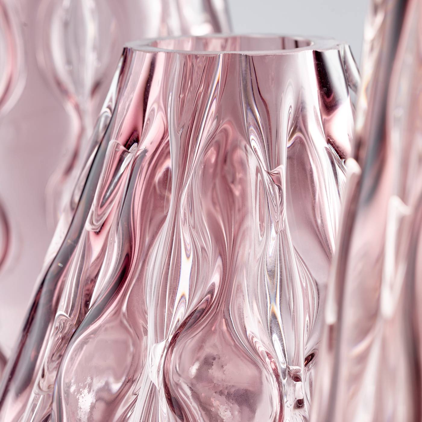 Medium Geneva Vase By Cyan Design | Cyan Design | Modishstore - 2
