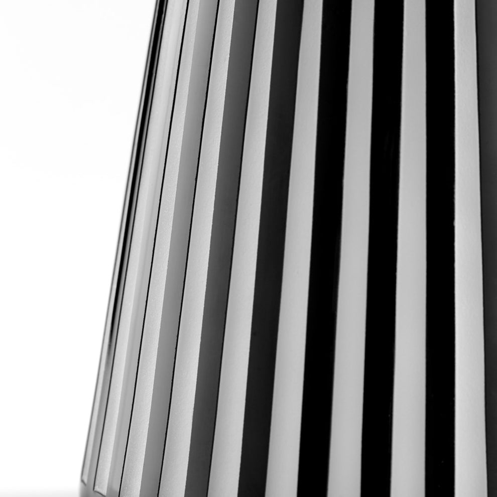 Medium Vector Vase | Vases | Modishstore - 2
