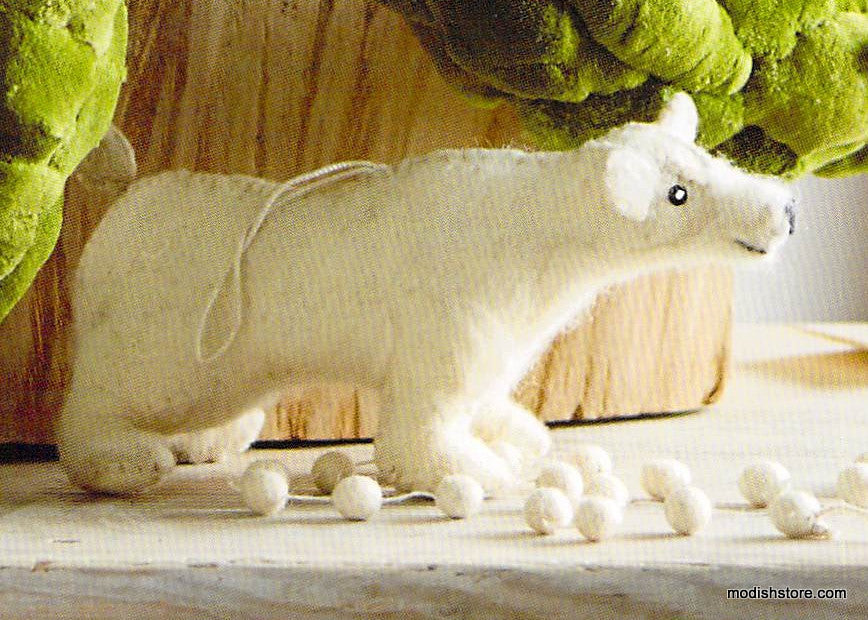 Roost Felt Polar Bears & White Berry Garland