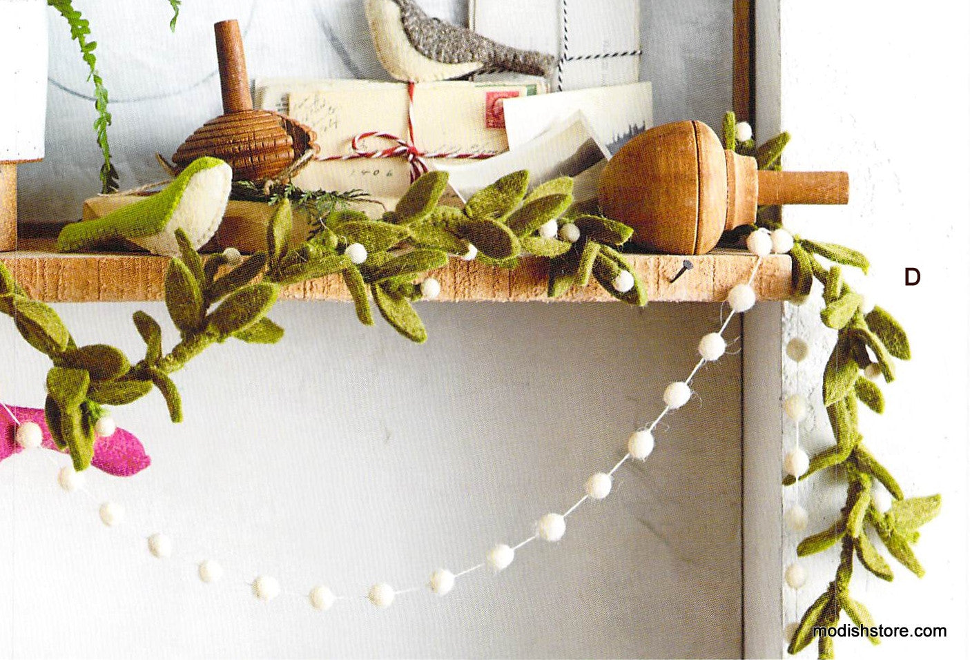 Roost Felt Mistletoe Collection