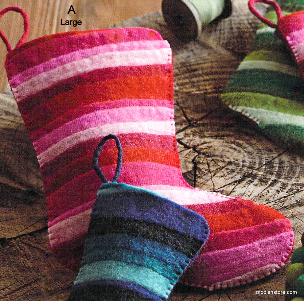 Roost Jubilee Stockings & Wreath