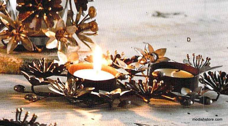 Roost Festive Lily Collection - Candle Holders