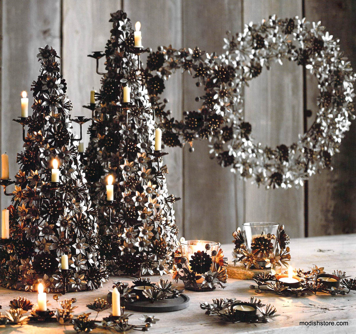 Roost Festive Lily Collection - Candle Holders