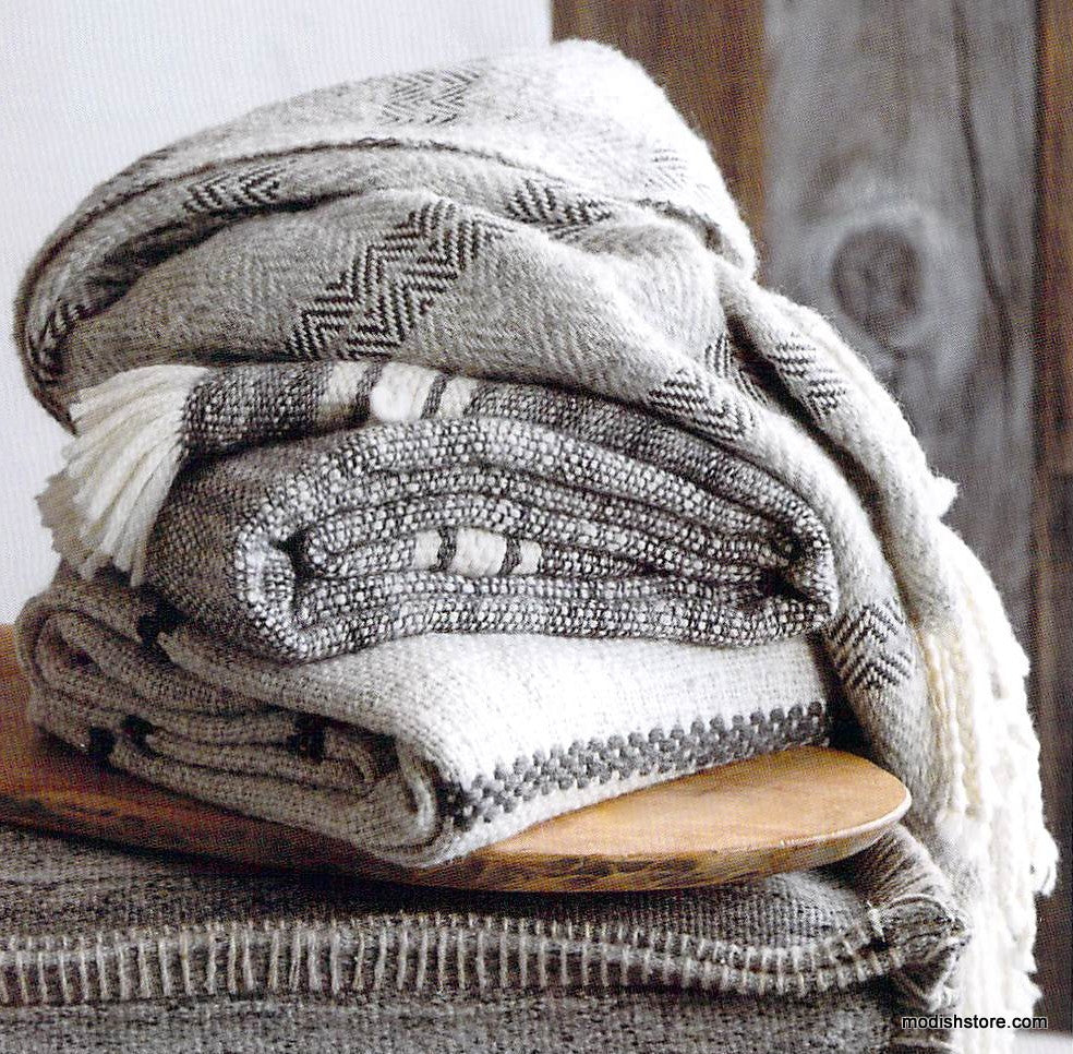 Roost Arequipa Throws