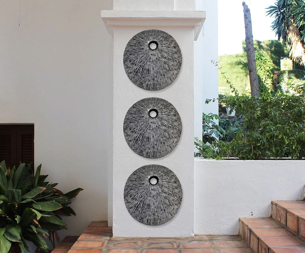 20" Contemporary Grey Round Wall Art By Homeroots | Wall Decor | Modishstore - 5
