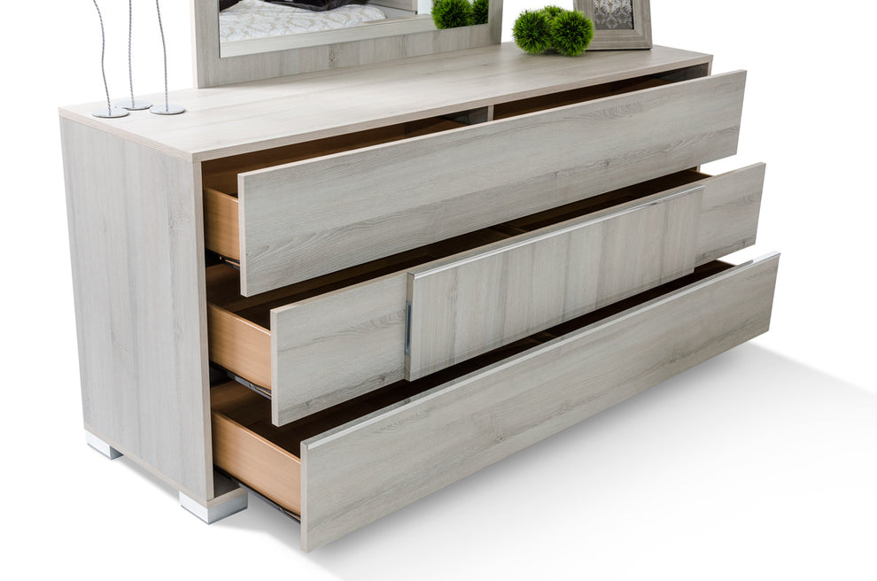 Contemporary Gray Middle Block 3 Drawer Dresser By Homeroots | Dressers | Modishstore - 2