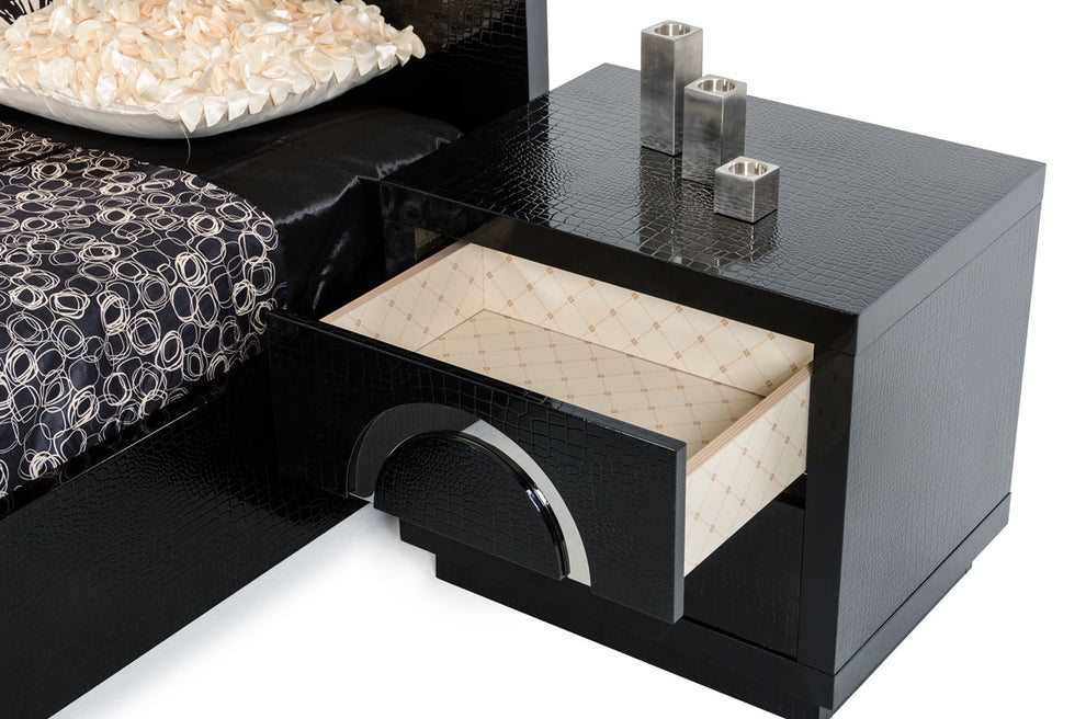 24' Croc Black Lacquer Faux Crocodile 2 Drawer Nightstand By Homeroots | Nightstands | Modishstore - 2