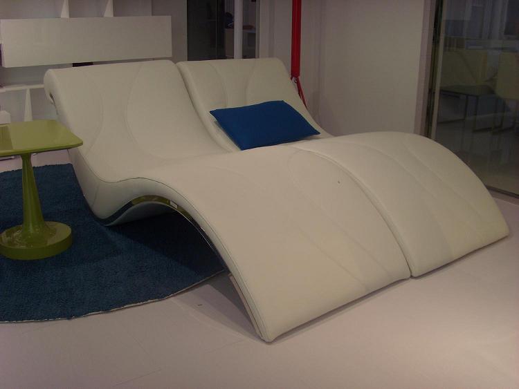 21' White Faux Leather Leisure Lounge with a Metal Frame By Homeroots | Lounge Chairs | Modishstore - 2