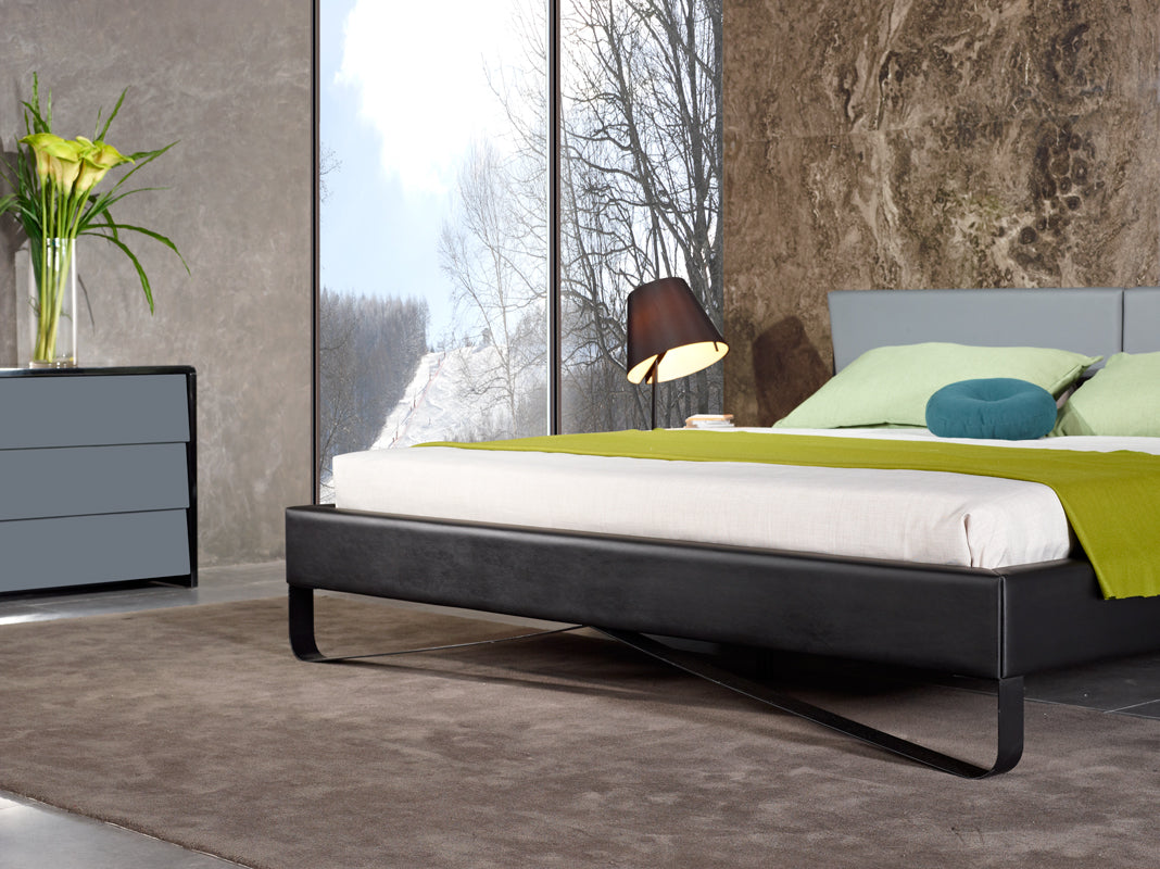 37' Grey And Black Leatherette And Metal Queen Bed By Homeroots | Beds | Modishstore - 5