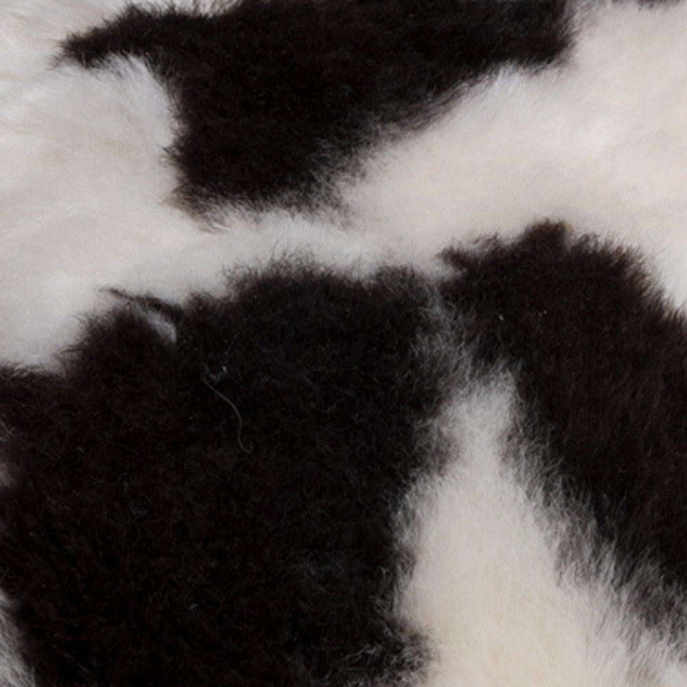 Spotted Short-Hair Sheepskin Cube Pouf By Homeroots | Poufs | Modishstore - 5