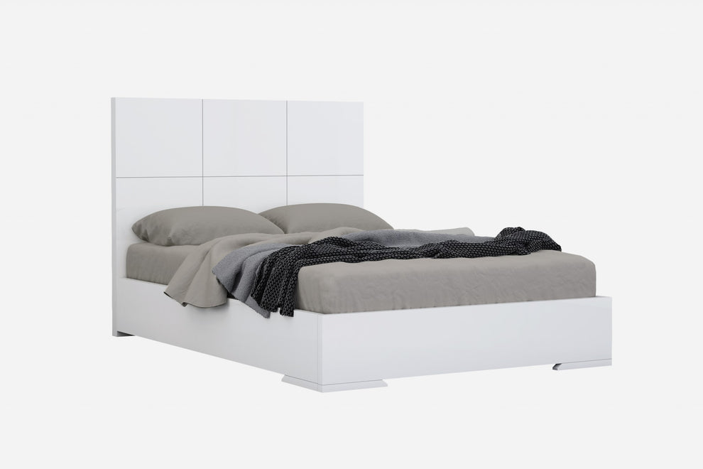 White Stainless Steel King Bed By Homeroots - 320670 | Beds | Modishstore - 2