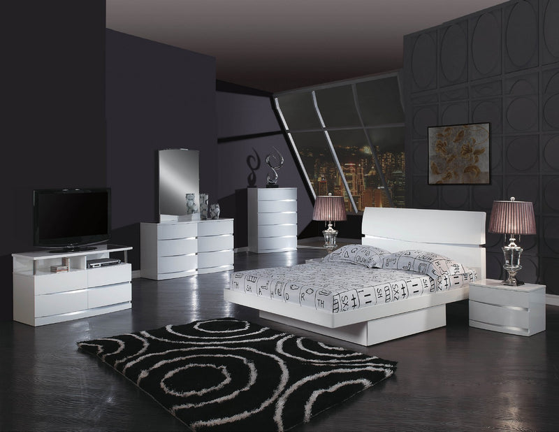 4Pc Eastern King Modern White High Gloss Bedroom Set By Homeroots - 343933 | Bedroom Sets | Modishstore