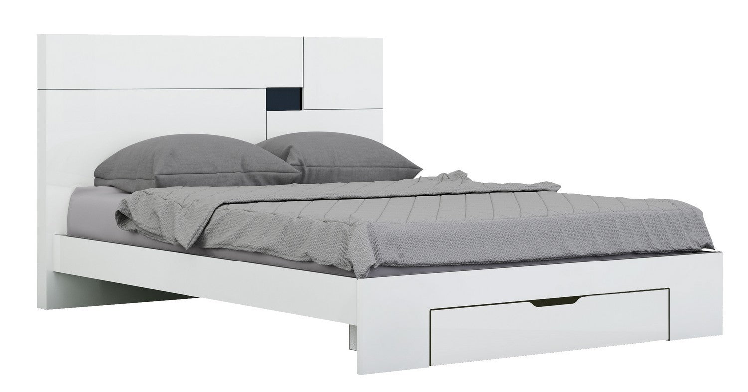 4Pc Eastern King Modern White High Gloss Bedroom Set By Homeroots - 343980 | Bedroom Sets | Modishstore